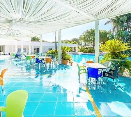 Hotel Fruit Village Oasis 4*